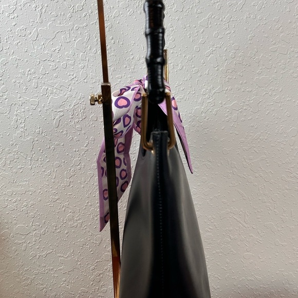 GUCCI Vintage Hand Bag 2 way Bamboo
Black Leather Authentic - Picture 12 of 16